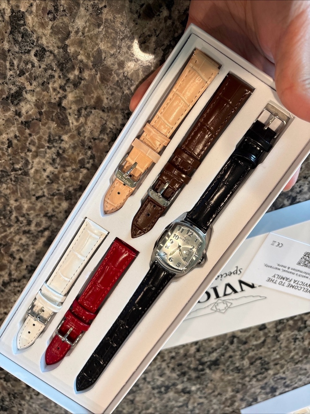 Invicta Lupah Watch with 5
Interchangeable Leather Straps NWT